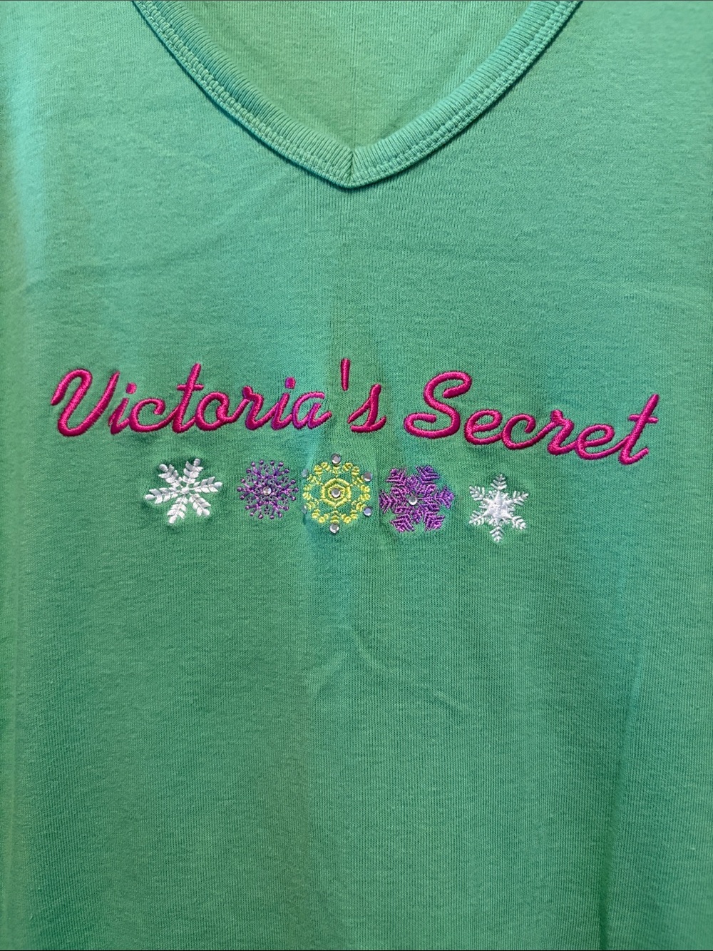 Vintage Victoria's Secret Mint Green V-Neck Long Sleeve Snowflake Sleep Shirt - Picture 3 of 8